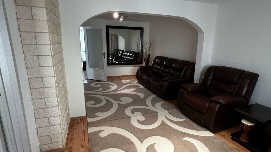 VILA | APARTAMENT | ZONA TURDA | CURTE - Poză 3