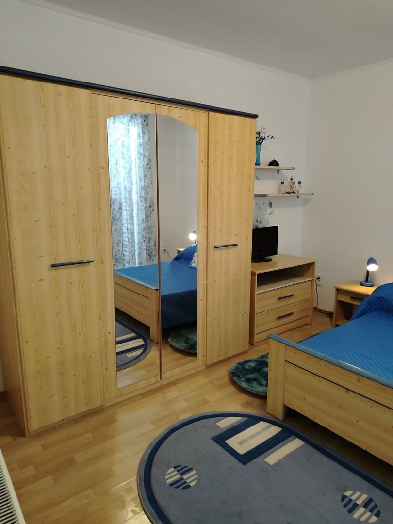Apartament 3 camere de închiriat în vilă | 2 terase | Loc de parcare - Poză 2