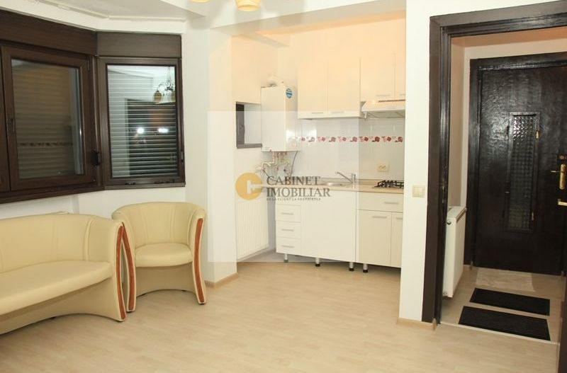 2 camere | Piata Romana | Etaj 4/5 - Poză 2