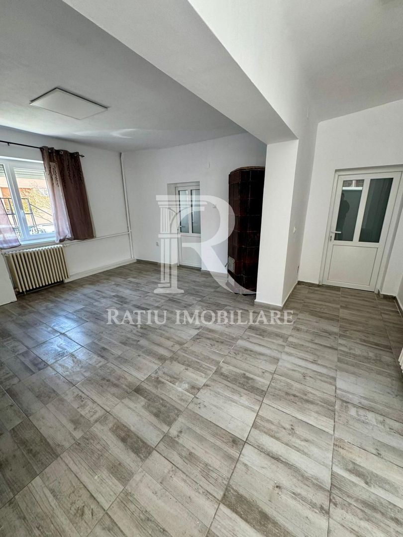 De inchiriat | Spațiu comercial central | Oradea. - Poză 1