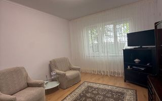 Închiriere Apartament cu 3 camere Titan Ozana, prima inchiriere - Poză 1
