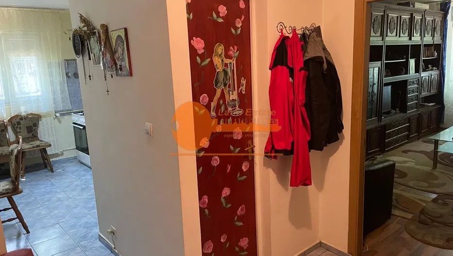 2 Camere Crangasi(Bloc Reabilitat-6 Minute de Metrou) - Poză 4