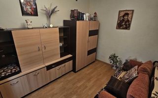 Apartament cu 3 camere/ 53mp/ zona Podu Ros - Poză 2