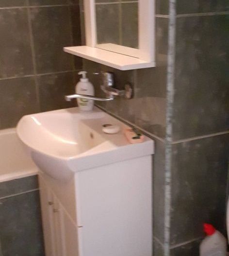 BRASADAS vinde ap 2 cam etaj 2/8 Careiului. - Poză 8