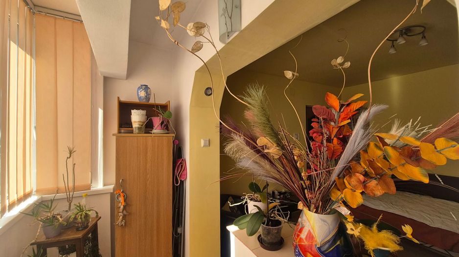 Exclusivitate - Apartament pretabil locuit, toate facilitătile in apropiere - Poză 1