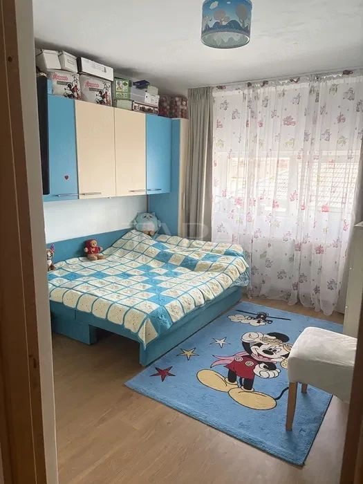 Apartament cu 3 camere, 62 mp, 2 balcoane, zonă liniștită. - Poză 3