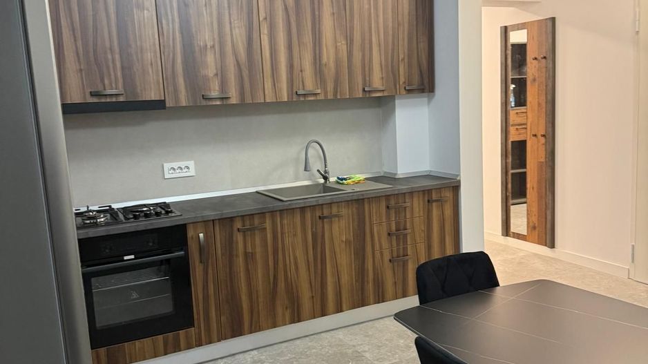 PRIMA INCHIRIERE Apartament modern cu loc de parcare inclus - Poză 2
