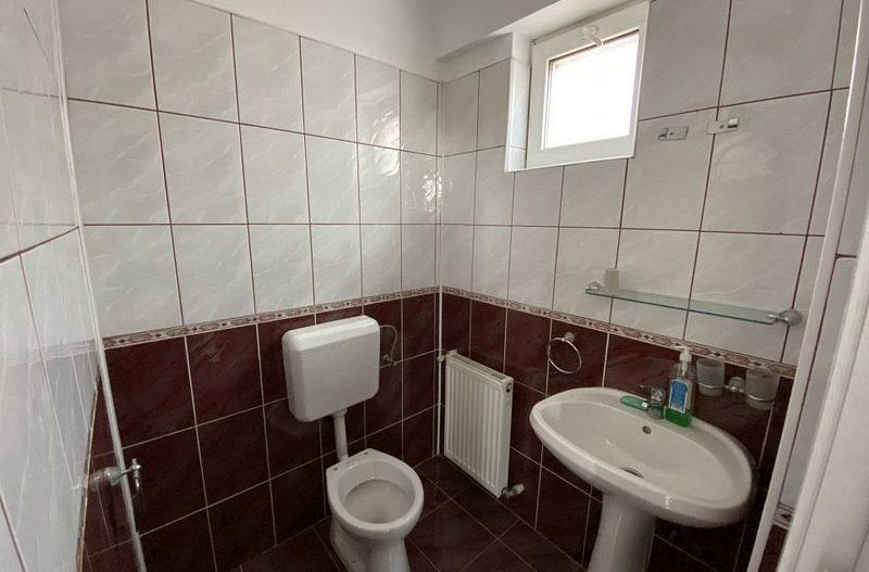 Casa P+2+M de inchiriat in zona Blumana - Brasov - Poză 13