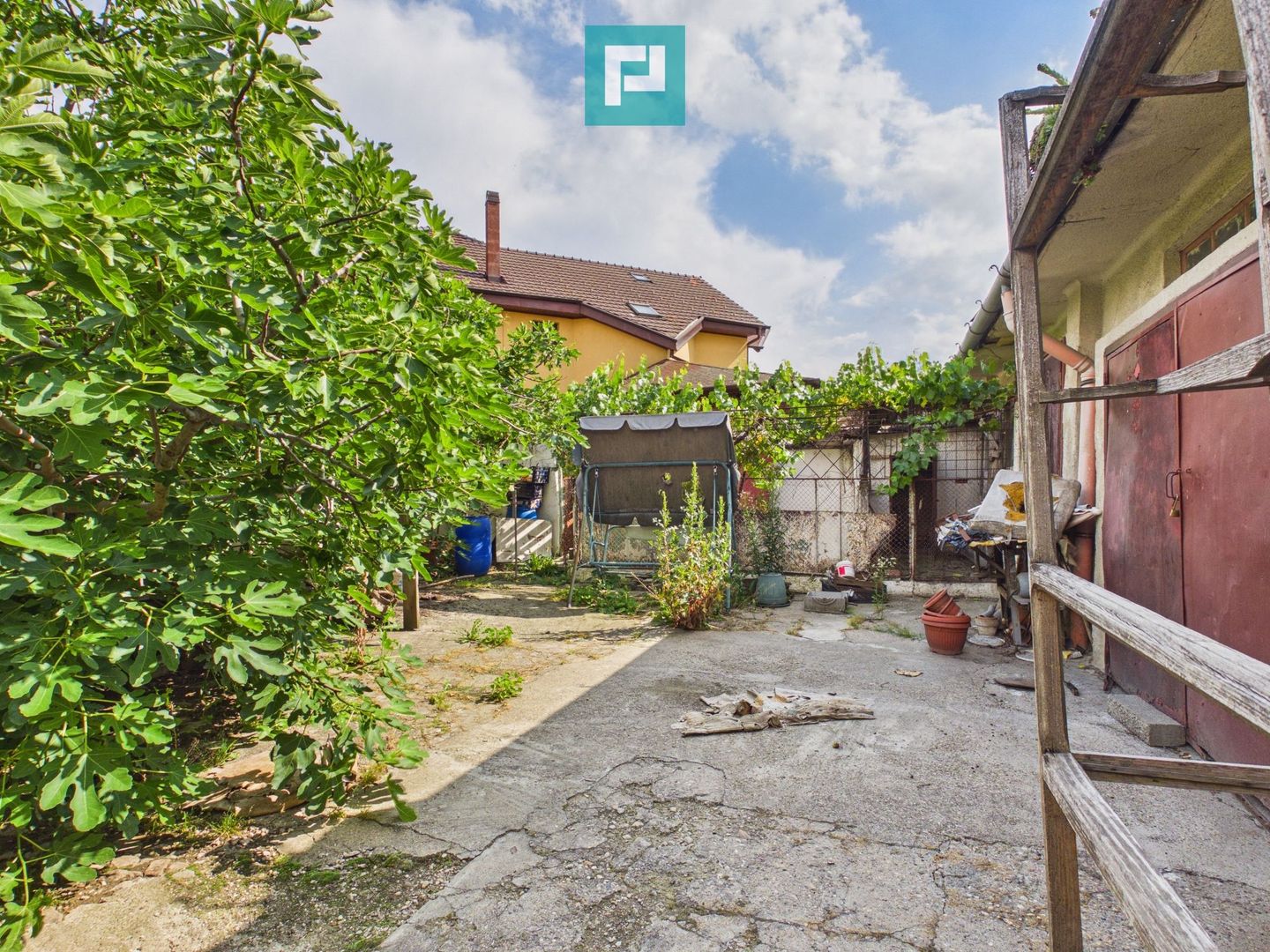 Casă cu 3 camere și teren de 450 mp în Pârneava - Poză 12