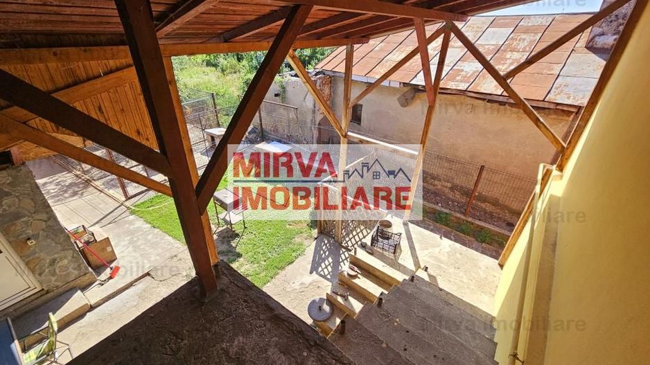 Vanzare vila 6 camere + spatiu comercial, mobilata si utilata, in Blejoi - Poză 46