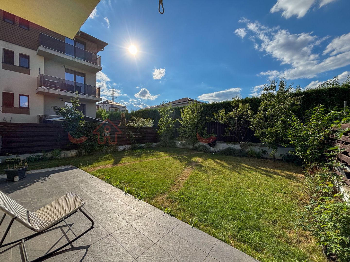Duplex bine compartimentat - Curte amenajata - Borhanci, la inceput - Poză 1