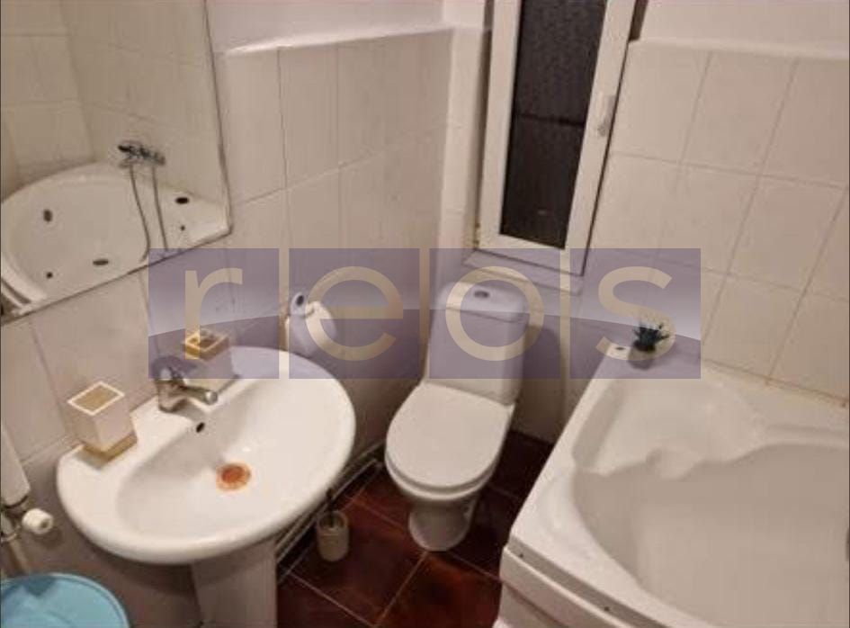 VANZARE  2  APARTAMENTE INDEPENDENTE  INTR-O VILA RENOVATA -144 mp - UNIRII - Poză 12