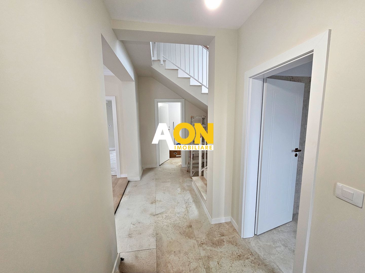 Casă nouă P+1, 4 camere, 124 mp utili, panouri solare, cartier Orizont - Poză 3