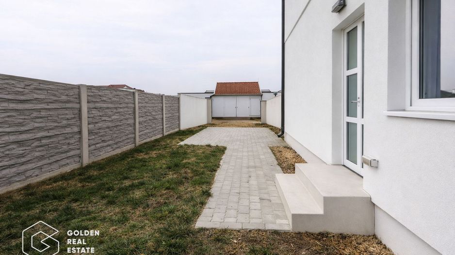 Duplex modern în Moșnița Nouă, 101 mp utili, 218 mp teren, fără pereți comuni - Poză 13