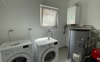 VILA SPATIOASA LA INCHIRIERE IN ZONA PIPERA LANGA SCOLI - Poză 22