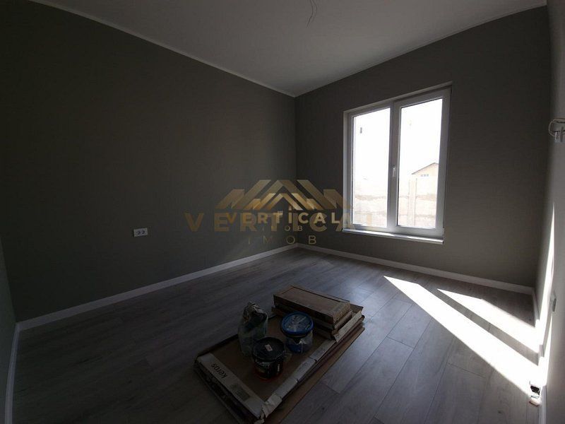 Casa individuala cu 3 camere in comuna Berceni - Poză 8