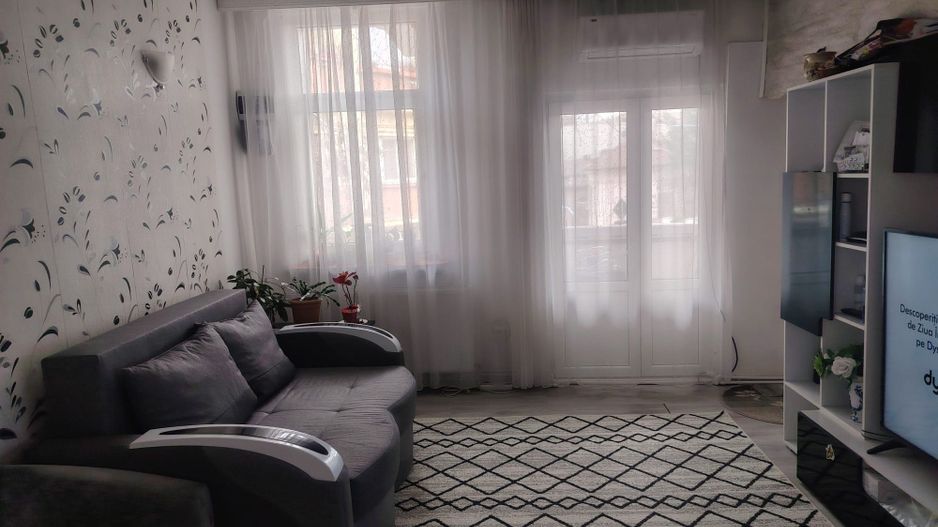 Apartament 2 camere, 60 mp, centrală proprie, vilă - Poză 1