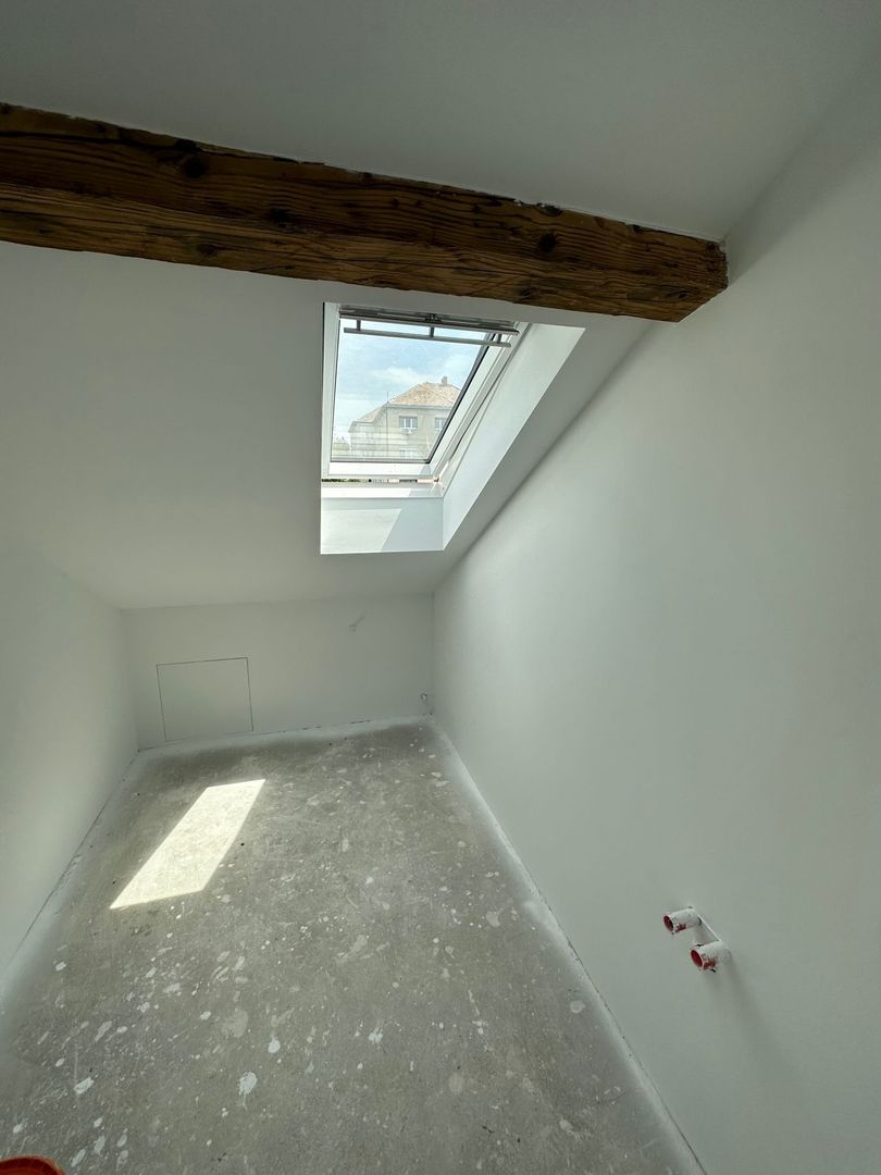 Clădire de birouri/ clinica zona Centrală - Poză 23