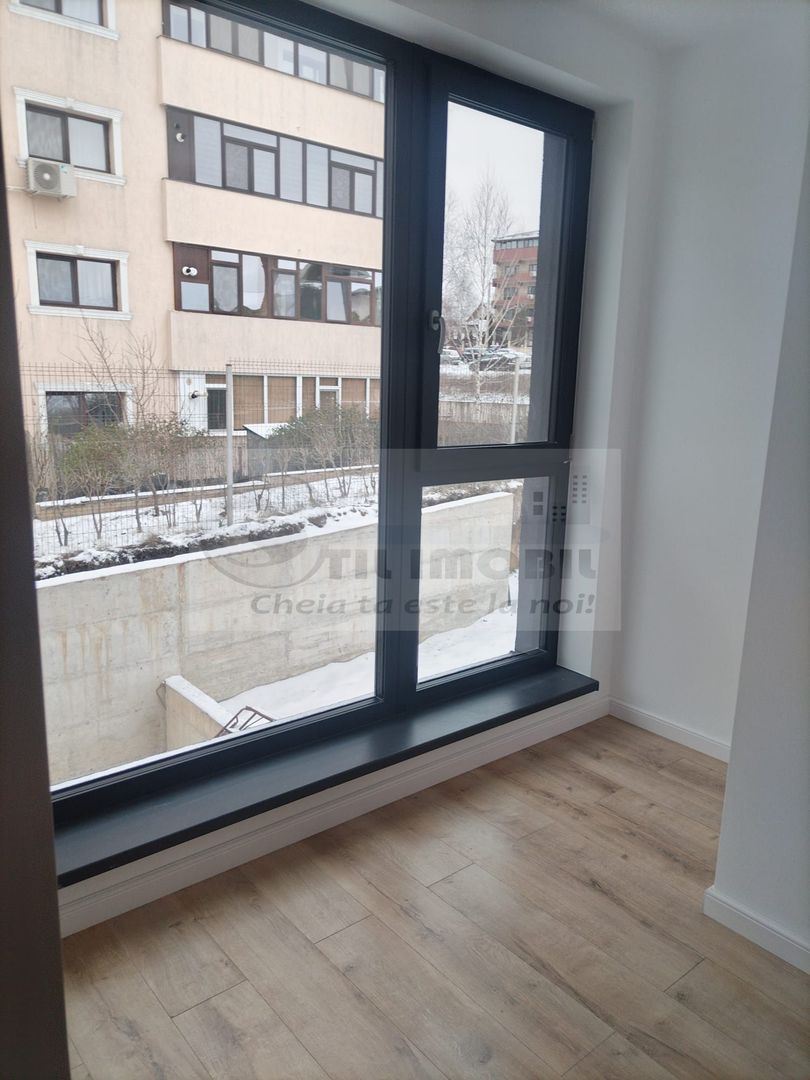 Apartament 3 camere, 2 băi -Valea Lupului-136.900 euro - Poză 2