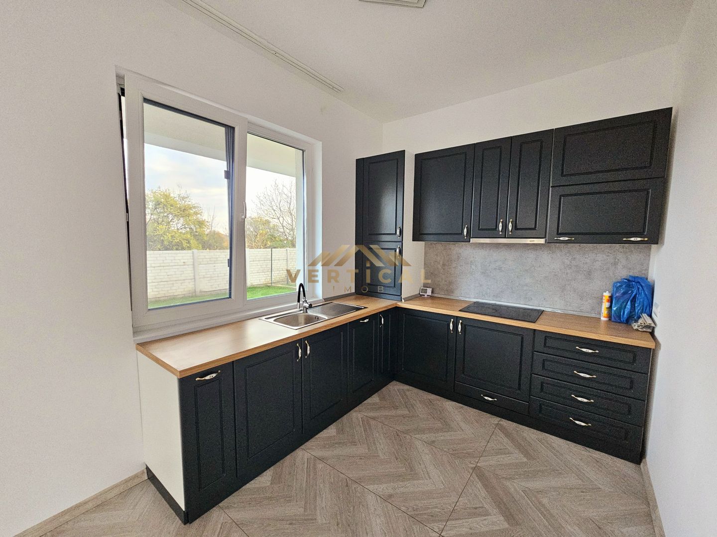 De inchiriat vila 4 camere - intrare comuna Berceni - Poză 9