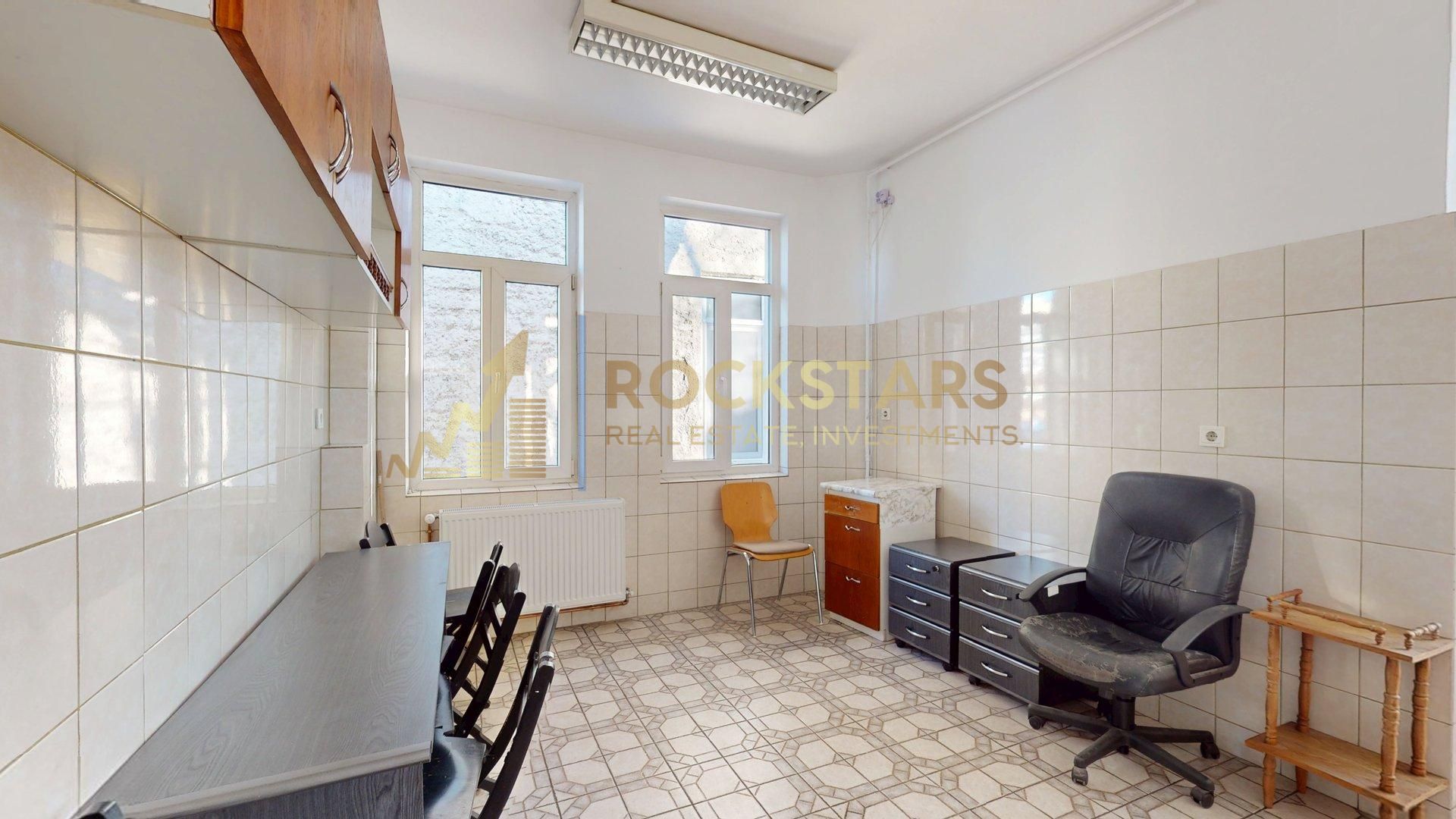 Spatiu Birouri | Etaj 1 + Mansarda | 4 Locuri Parcare | Zona Unirii | 200mp - Poză 16