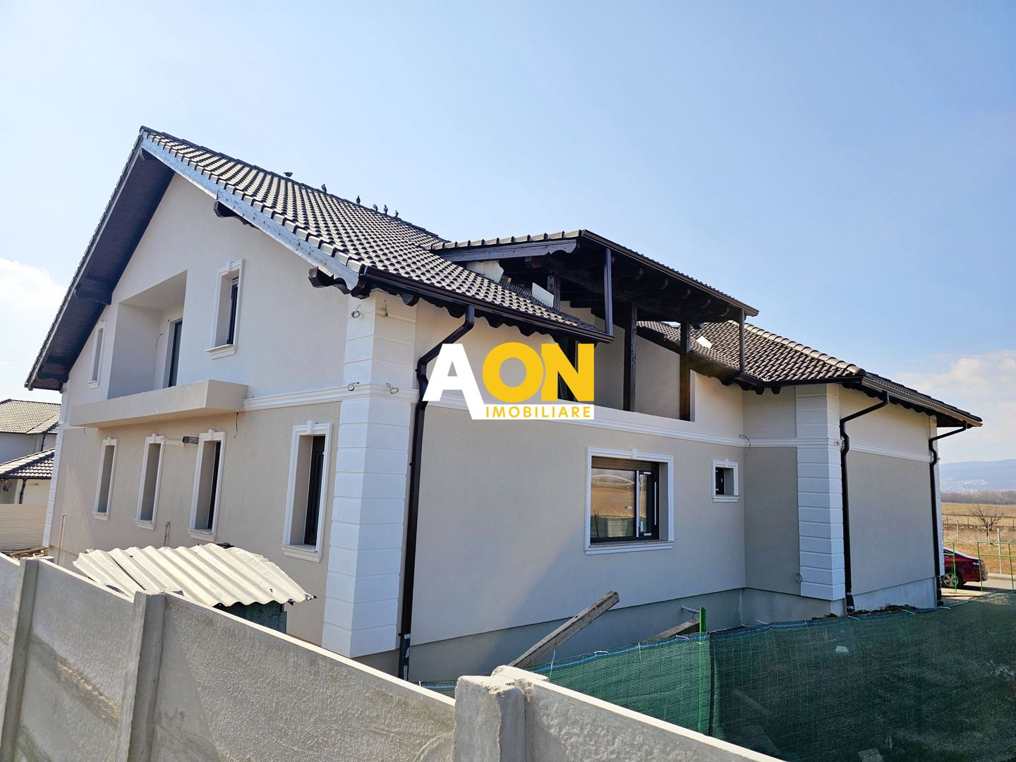 Casă 6 camere în Ciugud, dotări premium și design modern, 710 mp teren - Poză 4