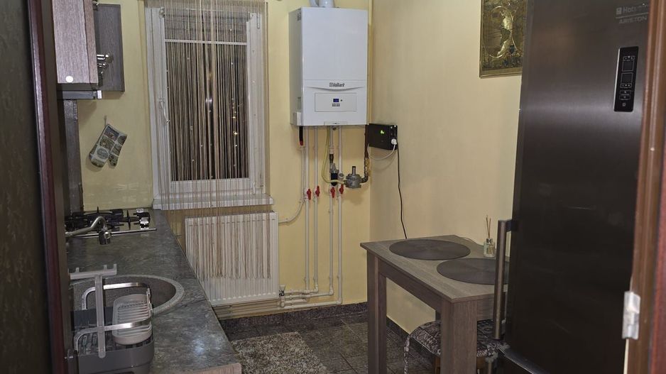 De vanzare apartament 2 camere zona Salvare INEL 2 - Ocazie - Poză 4