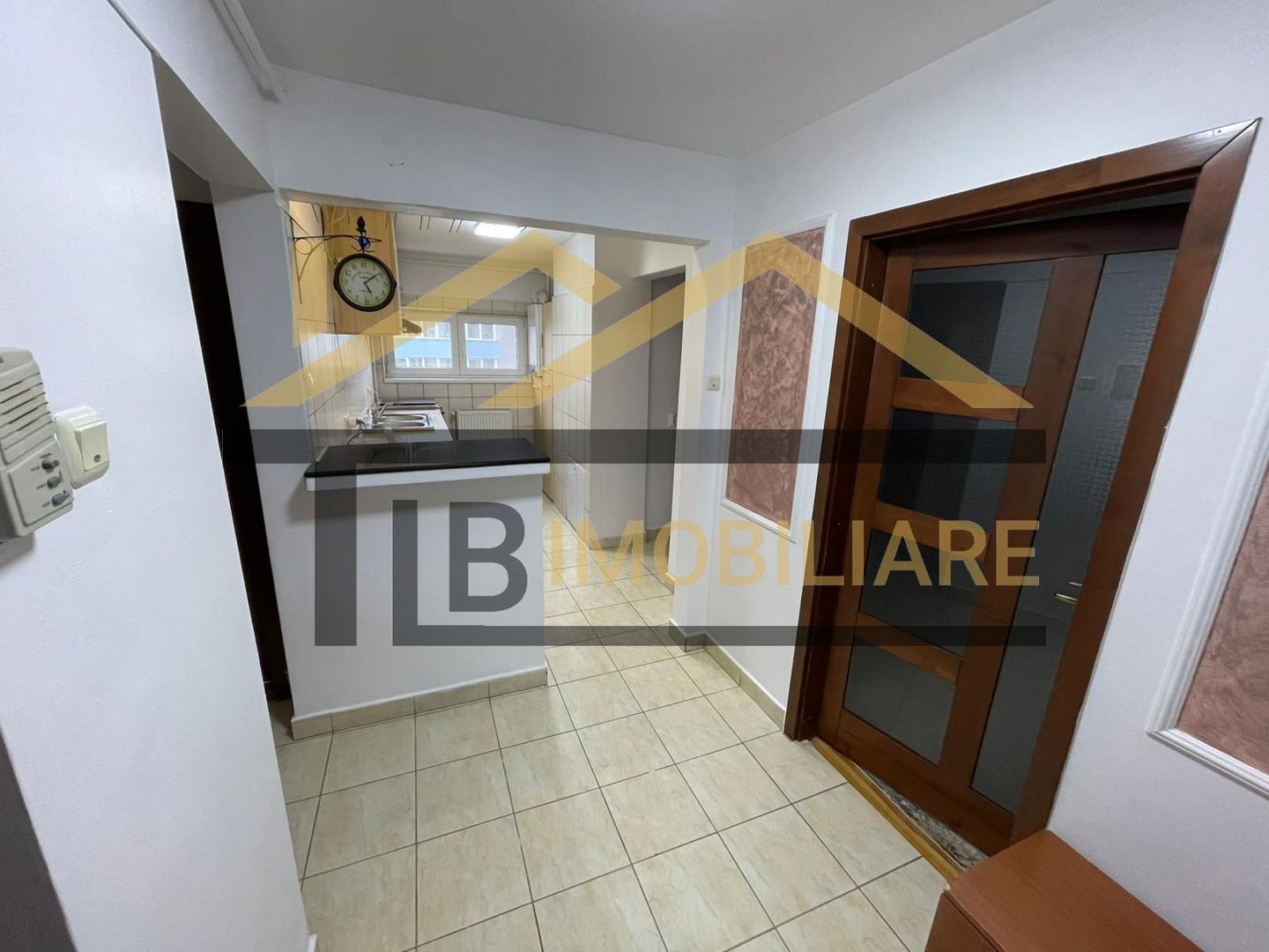 Apartament de 3 camere, 70mp, Zona Central - Poză 9