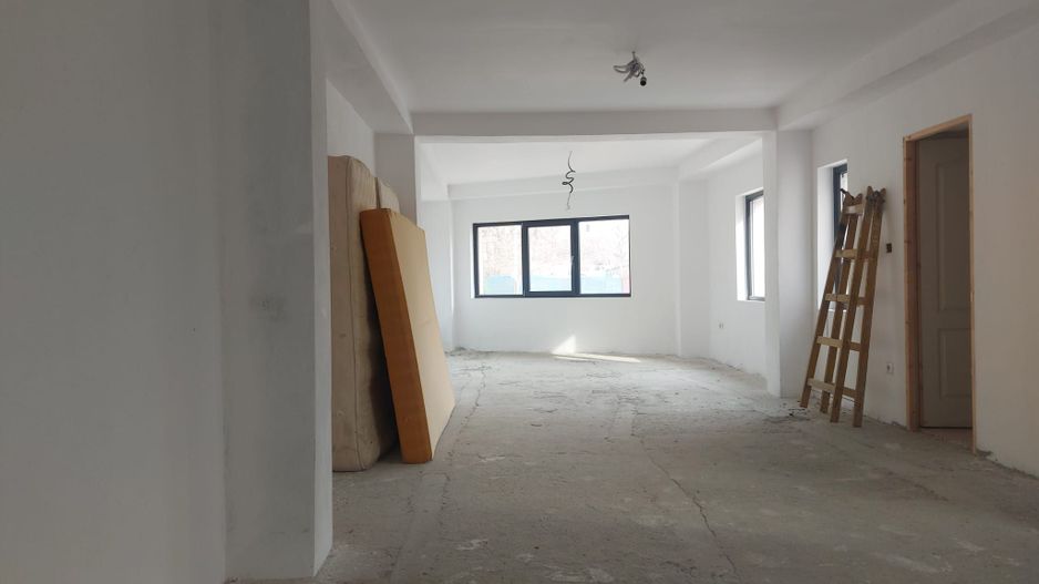 Casa/Vila 6 camere Piata Victoriei, Buzesti / An 2023 - Poză 11