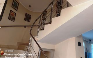 Casa lux cu 5 camere in Rontau - Poză 11