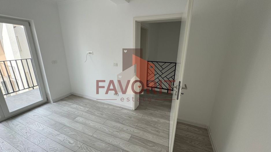 Finisaje la alegere. Vatra veche a satului. La asfalt - Poză 9