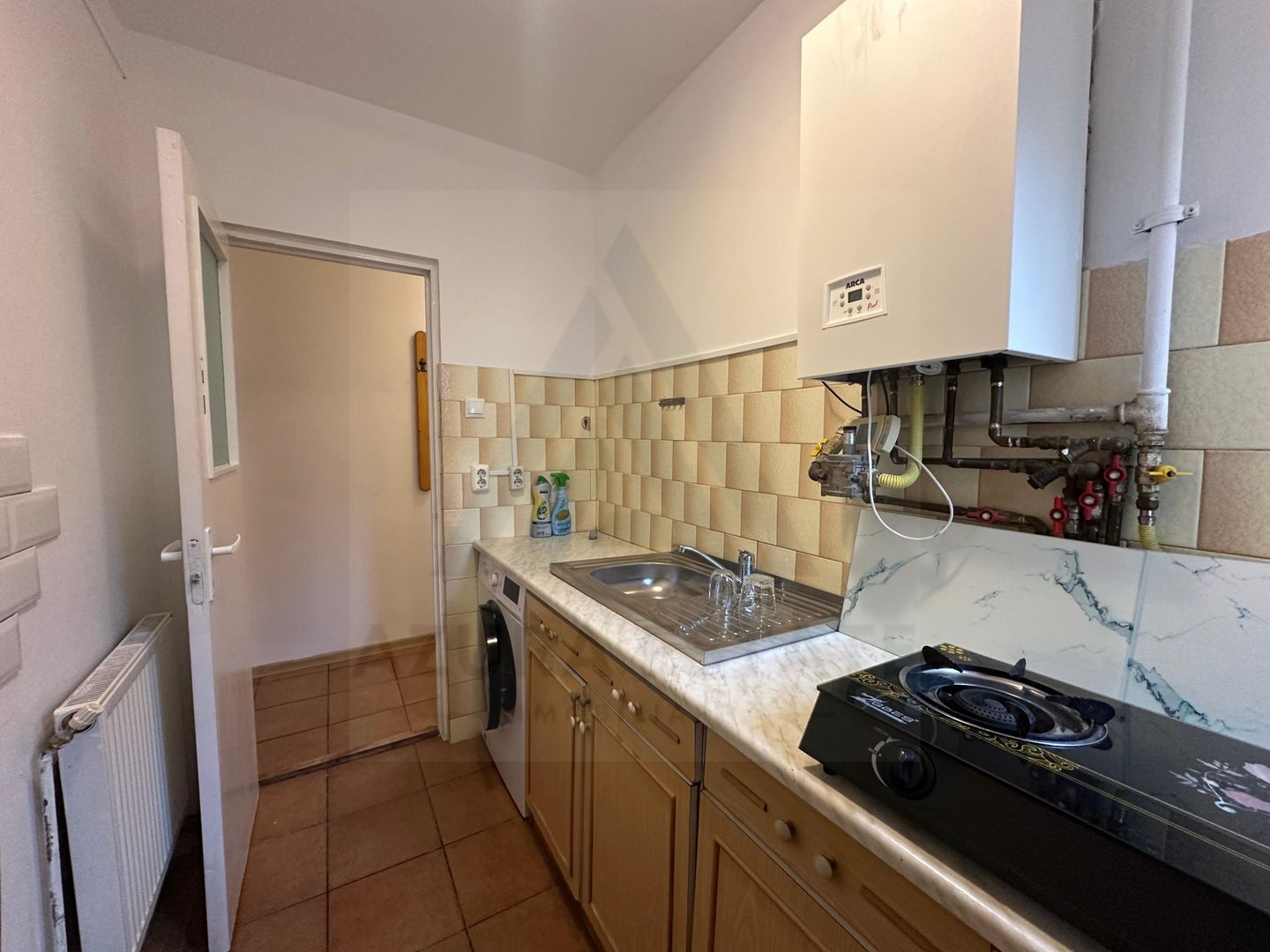 Apartament 2 camere bucatarie inchisa si baie cu geam pe Nicolae Iorga - Poză 7