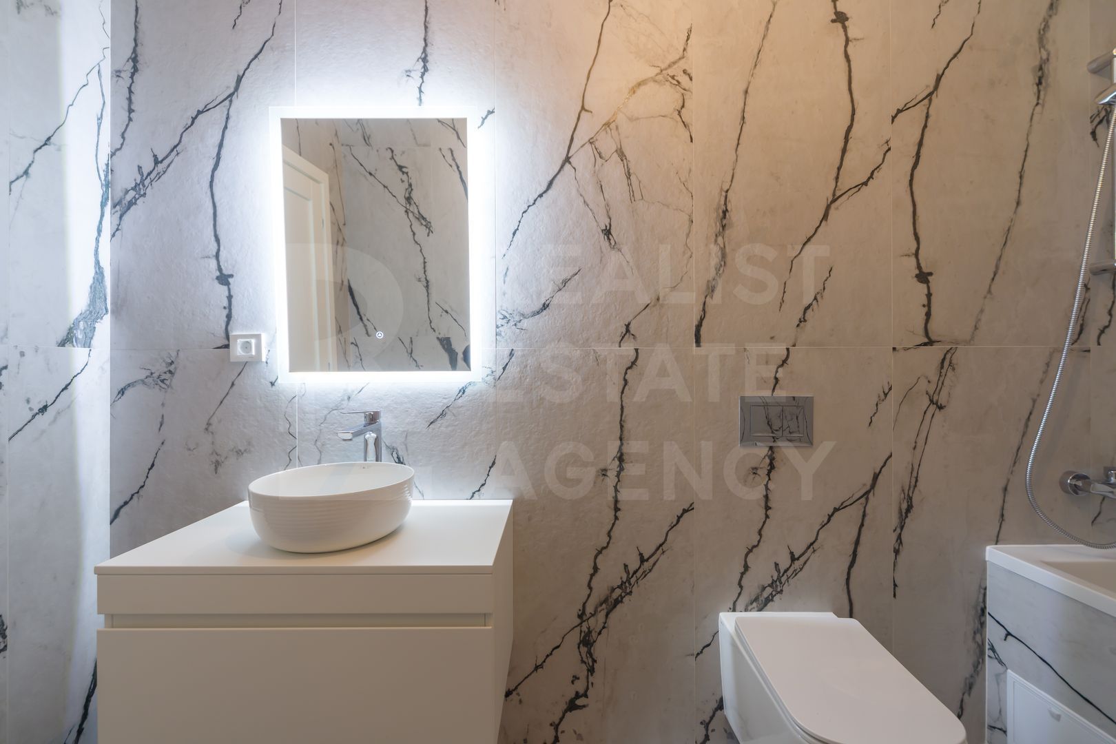 Apartament cu 2 camere, Becali Imobiliare, București, Pipera - Poză 11