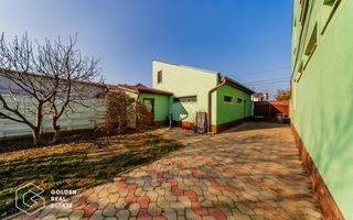 Vila spatioasa cu cinci dormitoare și teren generos de 1440 m in Aradul Nou - Poză 33