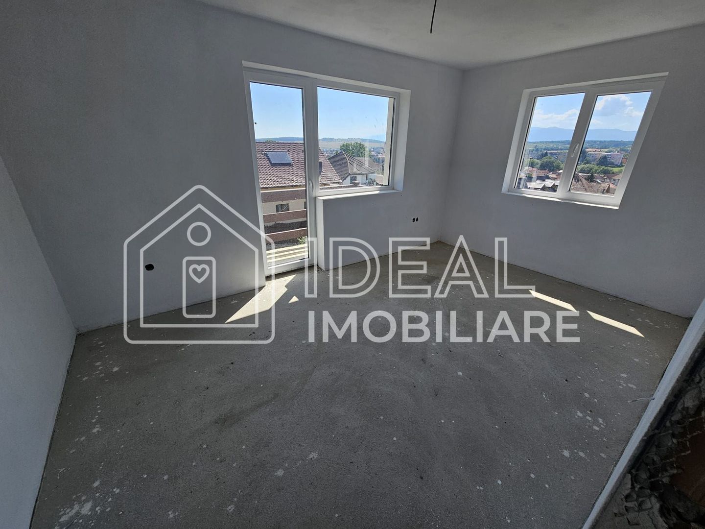 Casa cu 5 camere si vedere panoramica, in Cisnadie - Poză 4