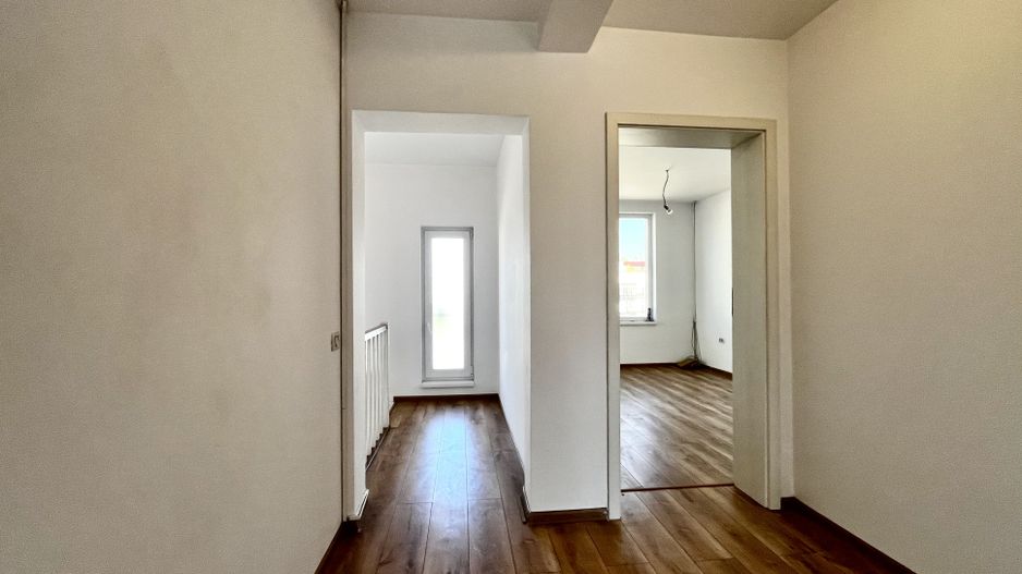 Duplex spațios și luminos | Giroc | Ideal locuință/ birou / grădiniță - Poză 17