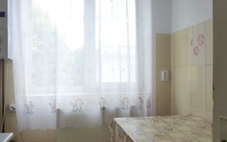 Apartament 3 camere de închiriat în Copou - Codrescu, aproape de Universitatea Cuza - Poză 3