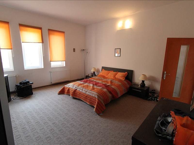 Vilă transformata în cămin pretabilă investiție - Poză 9