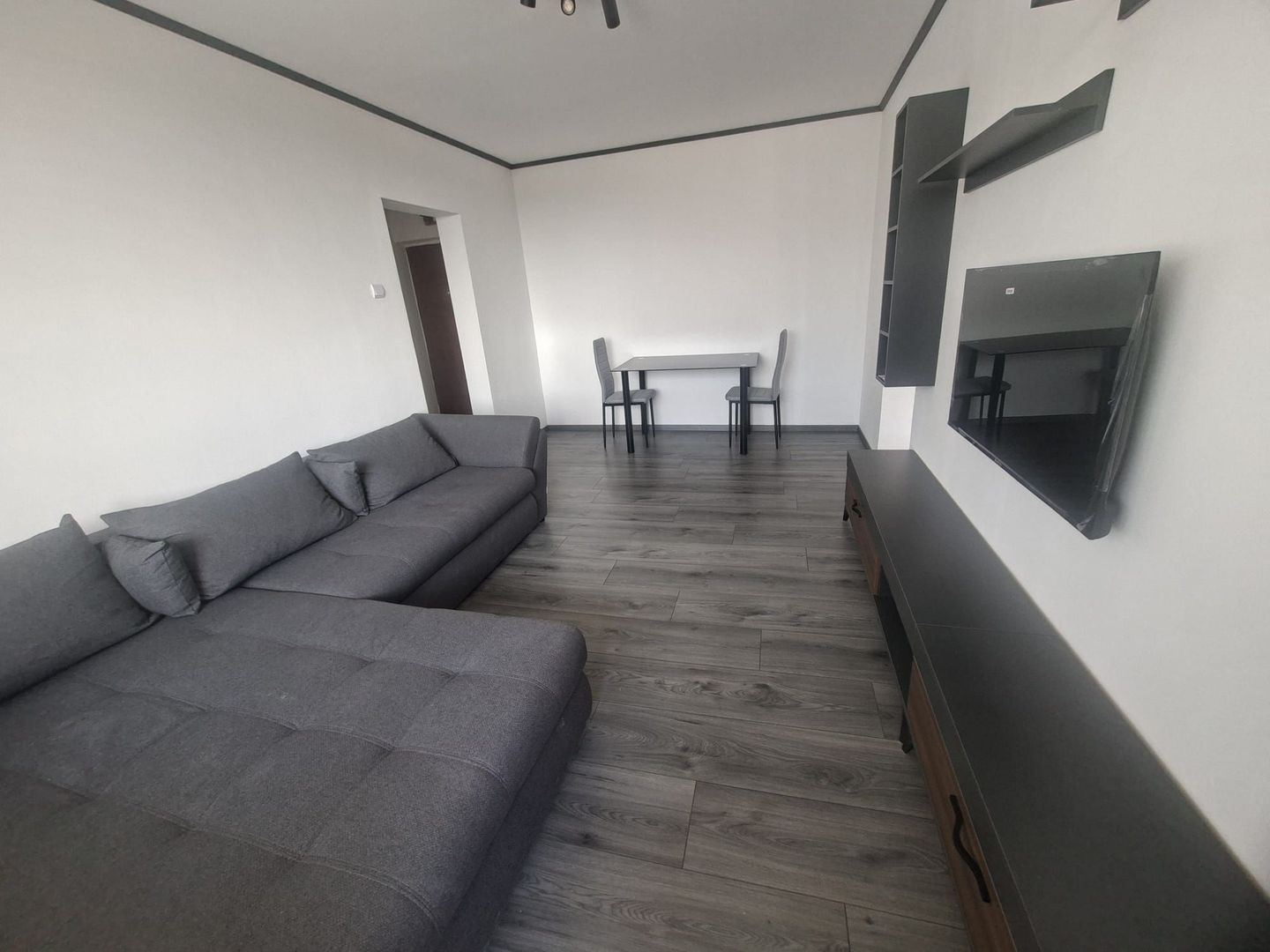 Apartament renovat cu doua camere, Bd. Obregia, 105.000€ - Poză 3