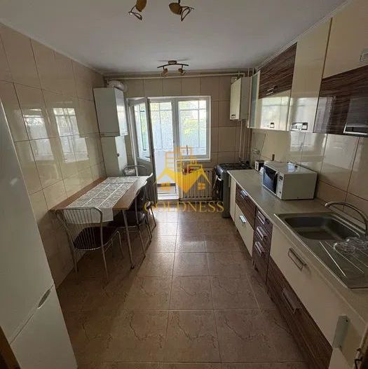 3 camere, decomandate,Intre Lacuri Nirajului Zona Aurel Vlaicu,Sumeshi - Poză 4