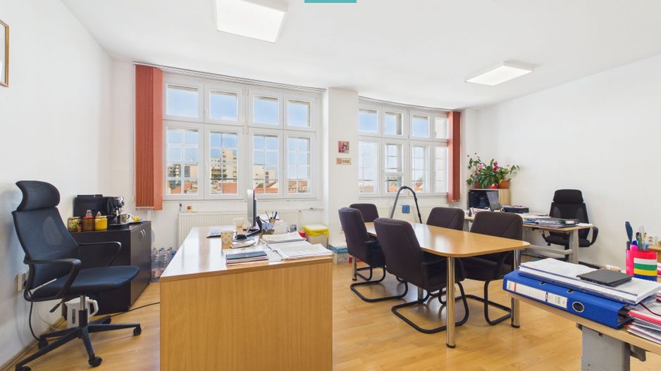 Spațiu de birouri în Piața Unirii! - Poză 1