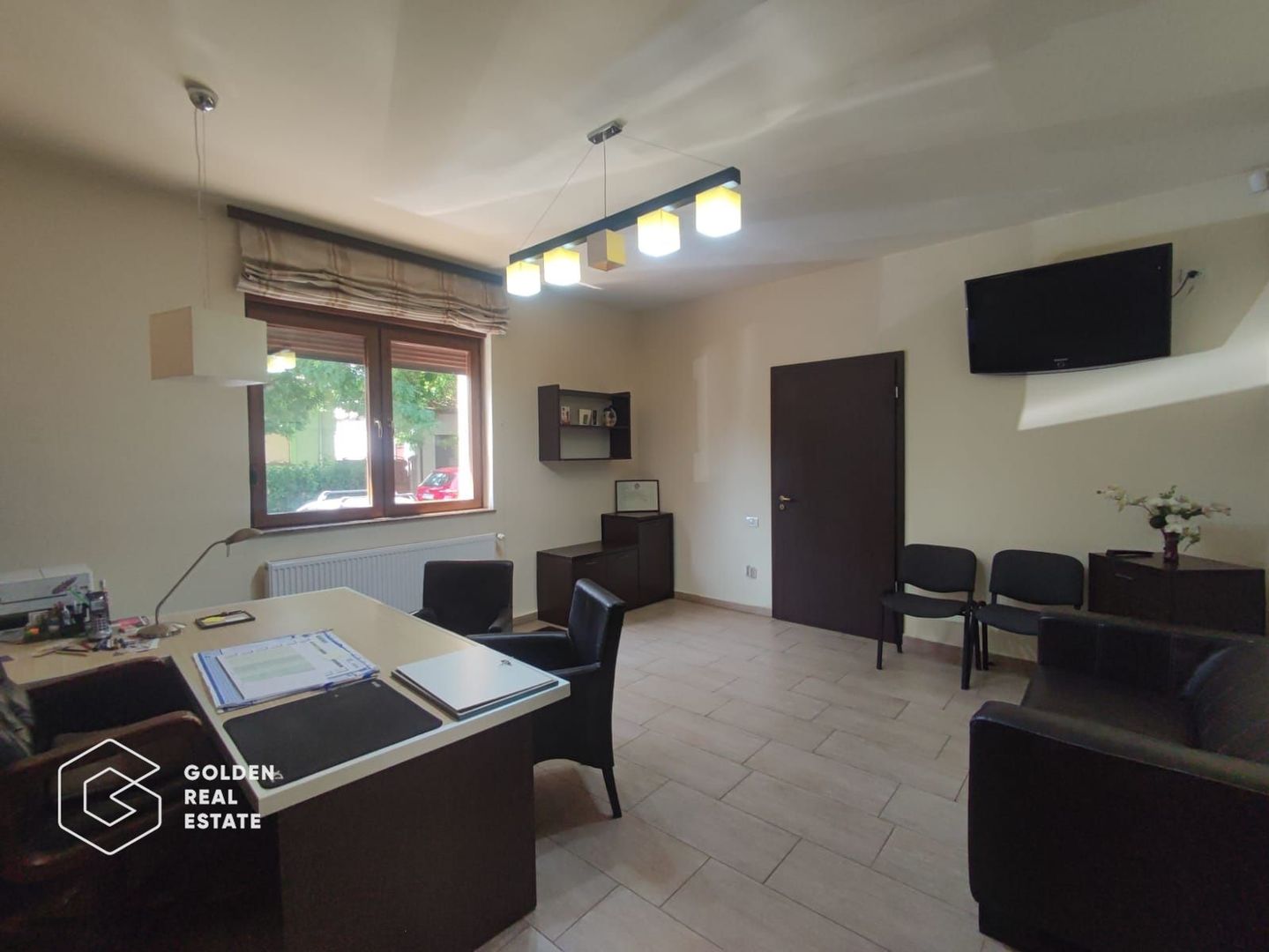 Spatiu cu multiple destinatii, 4 camere, locuri de parcare, Intim - Poză 3