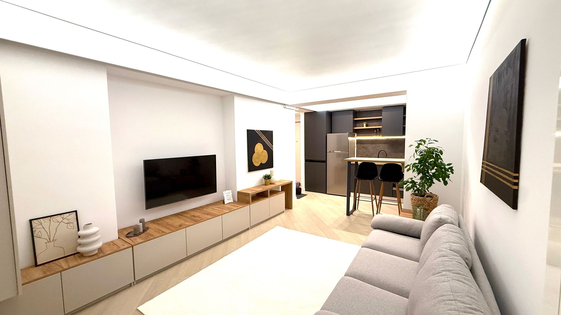 Inchiriere apartament 2 camere Cortina North Pipera, parcare subterană - Poză 1