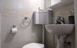 2 camere, prima inchiriere la demisol cu curte, terasă și parcare- Dumbrăvița - Poză 12