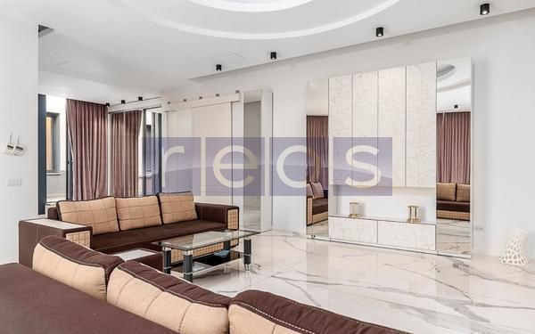 Casă individuală | 2000 mp teren | 748 mp utili | piscina | - Poză 13