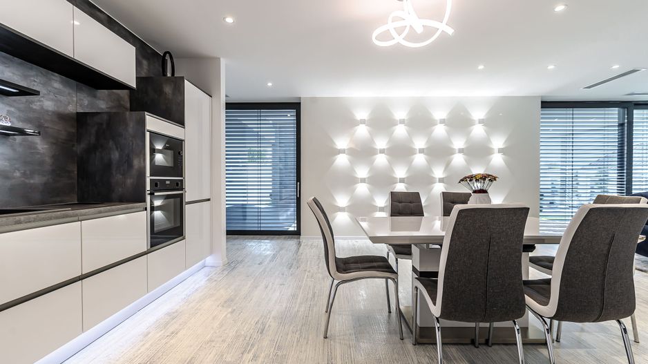 Vilă unică construită la sol - Poză 1