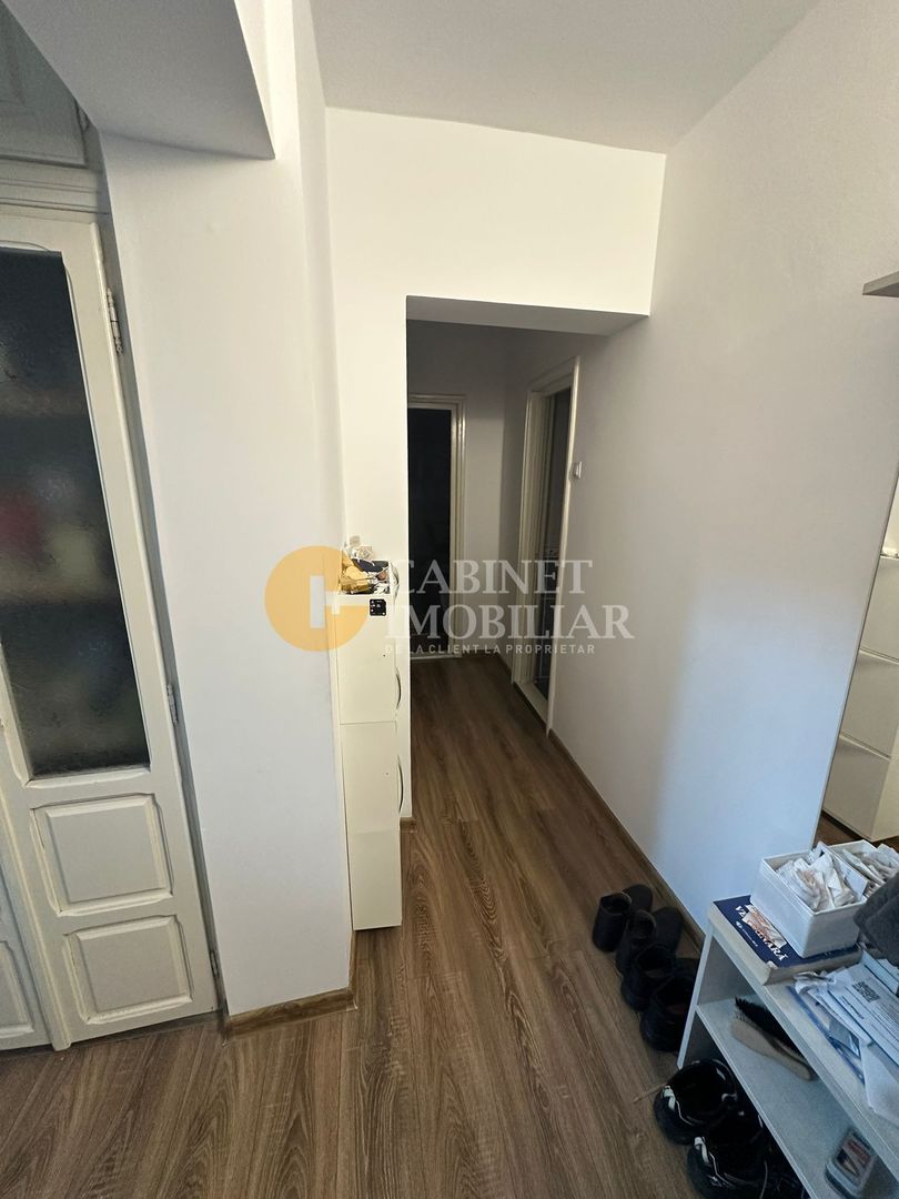 GARĂ - ARCU - 3 CAMERE DECOMANDAT - ETAJ INTERMEDIAR - Poză 9