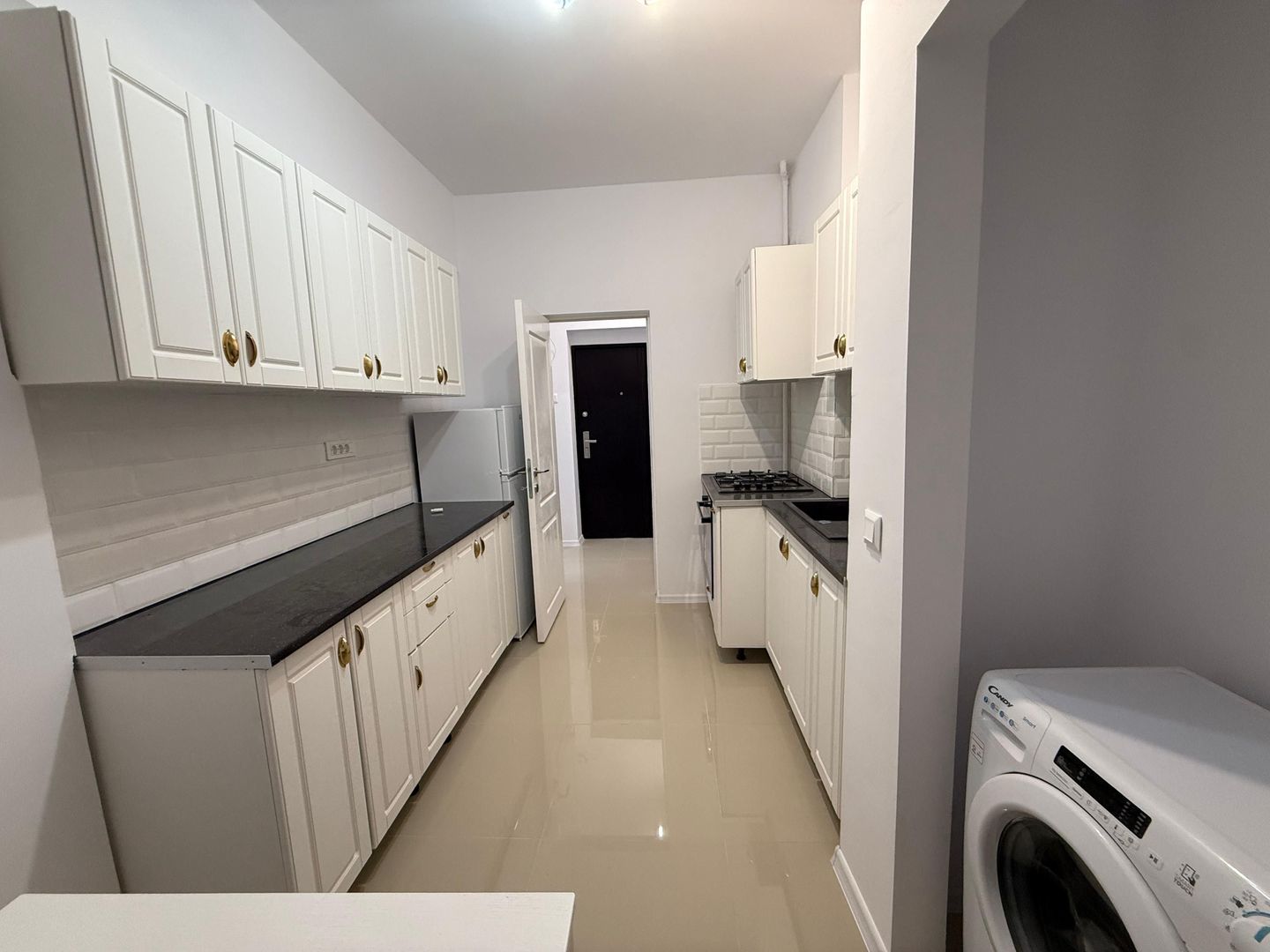 Apartament 2 camere renovat la 2 minute de Metrou Gara de Nord - Poză 6