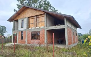 Casă Suseni-Cersani construcție solidă, teren 578 mp, zona superba - Poză 1