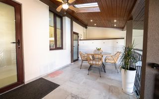 Vilă de LUX cu piscină, 278 mp utili și teren de 1.780 mp I Sag - Poză 15